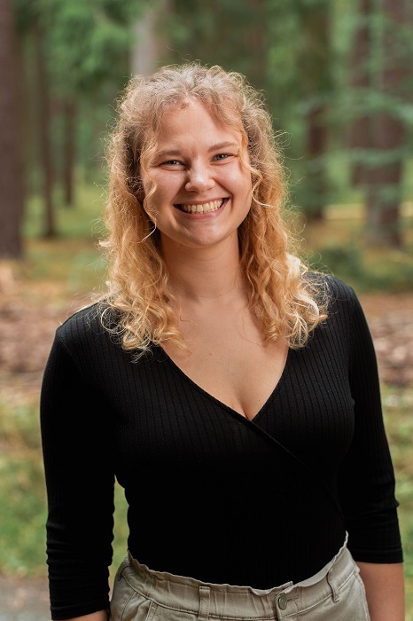 Lisa Kotschi - zertifizierte Lomi Lomi & Fussreflexzonen Masseurin, Physiotherapeutin , Oase Bayreuth